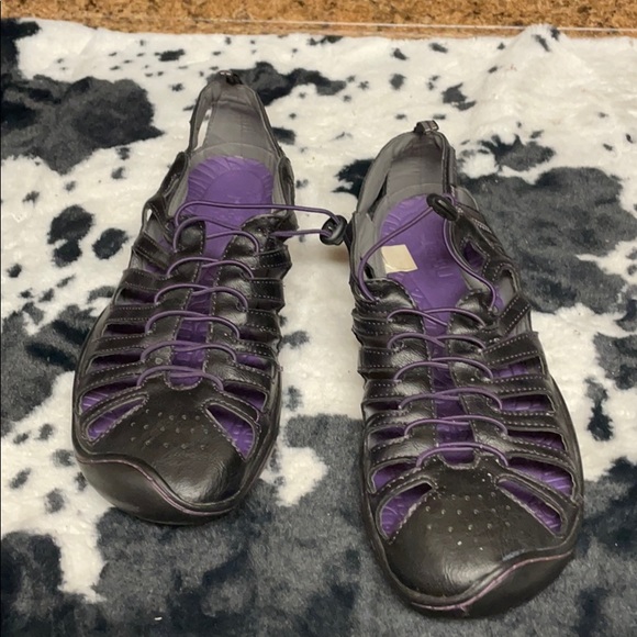 Ladies JAMBU Shoes